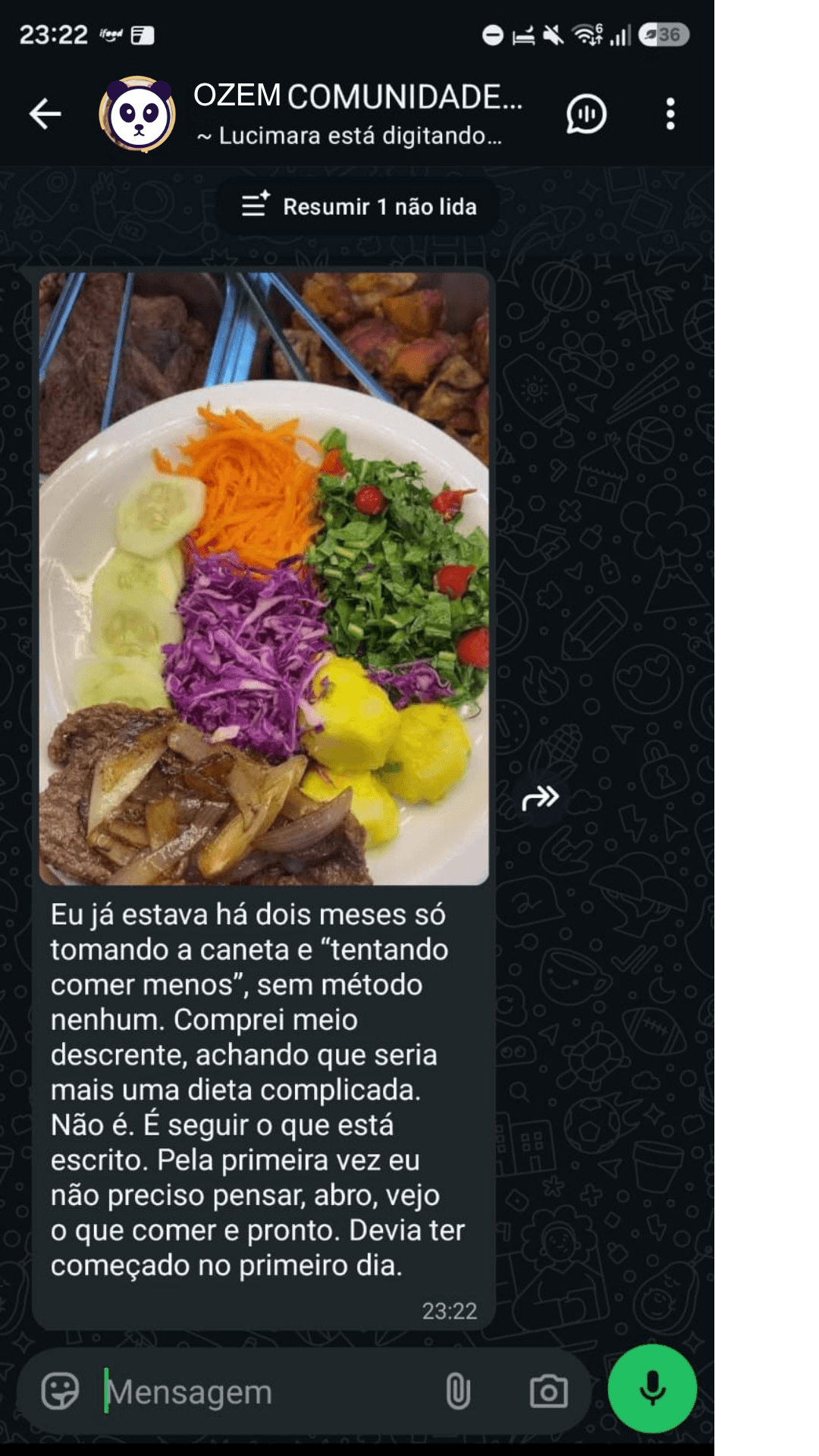Foto de prato e depoimento de participante da comunidade